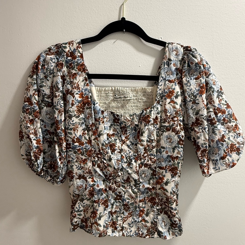 Abercrombie & Fitch Floral Blouse with Puff Sleeves
